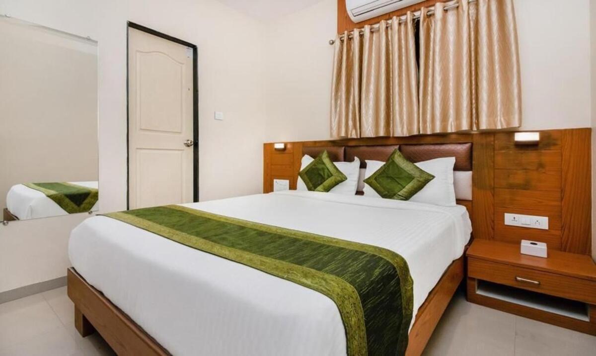 Hotel Volga Plaza Mumbai Ngoại thất bức ảnh