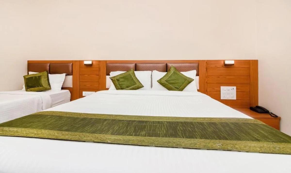 Hotel Volga Plaza Mumbai Ngoại thất bức ảnh